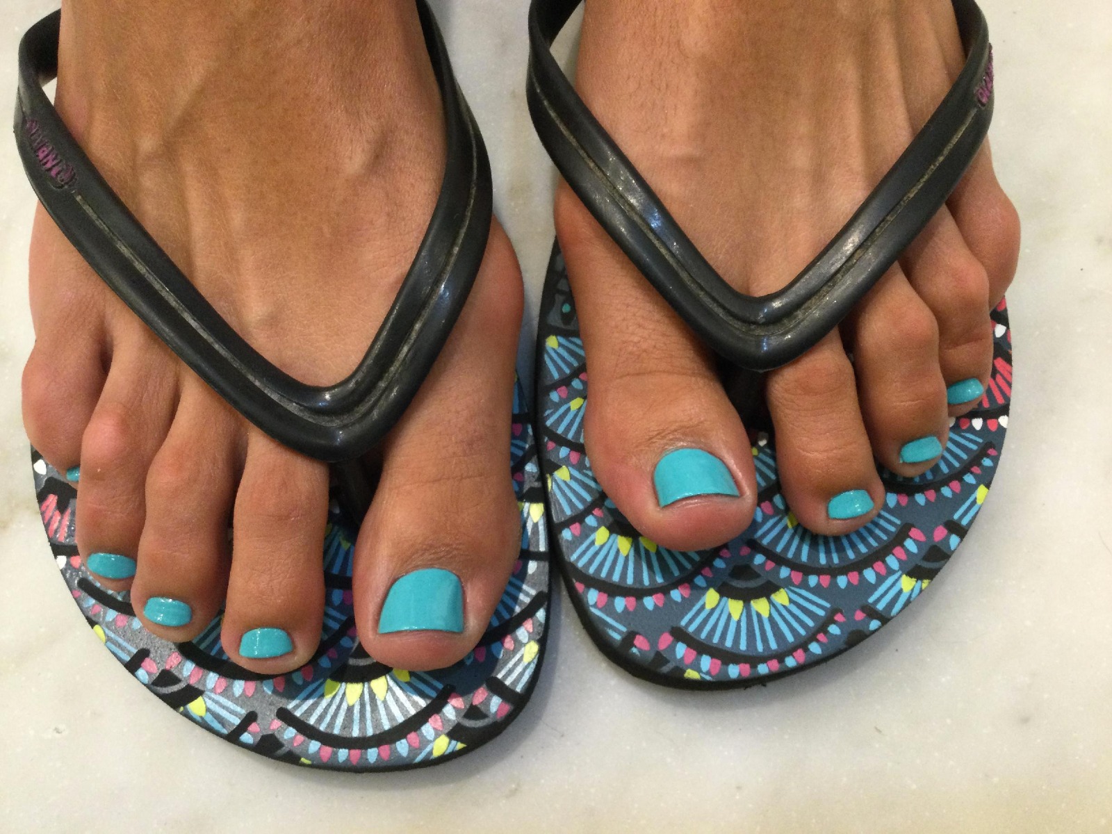 Turquesa chanclas coloridas